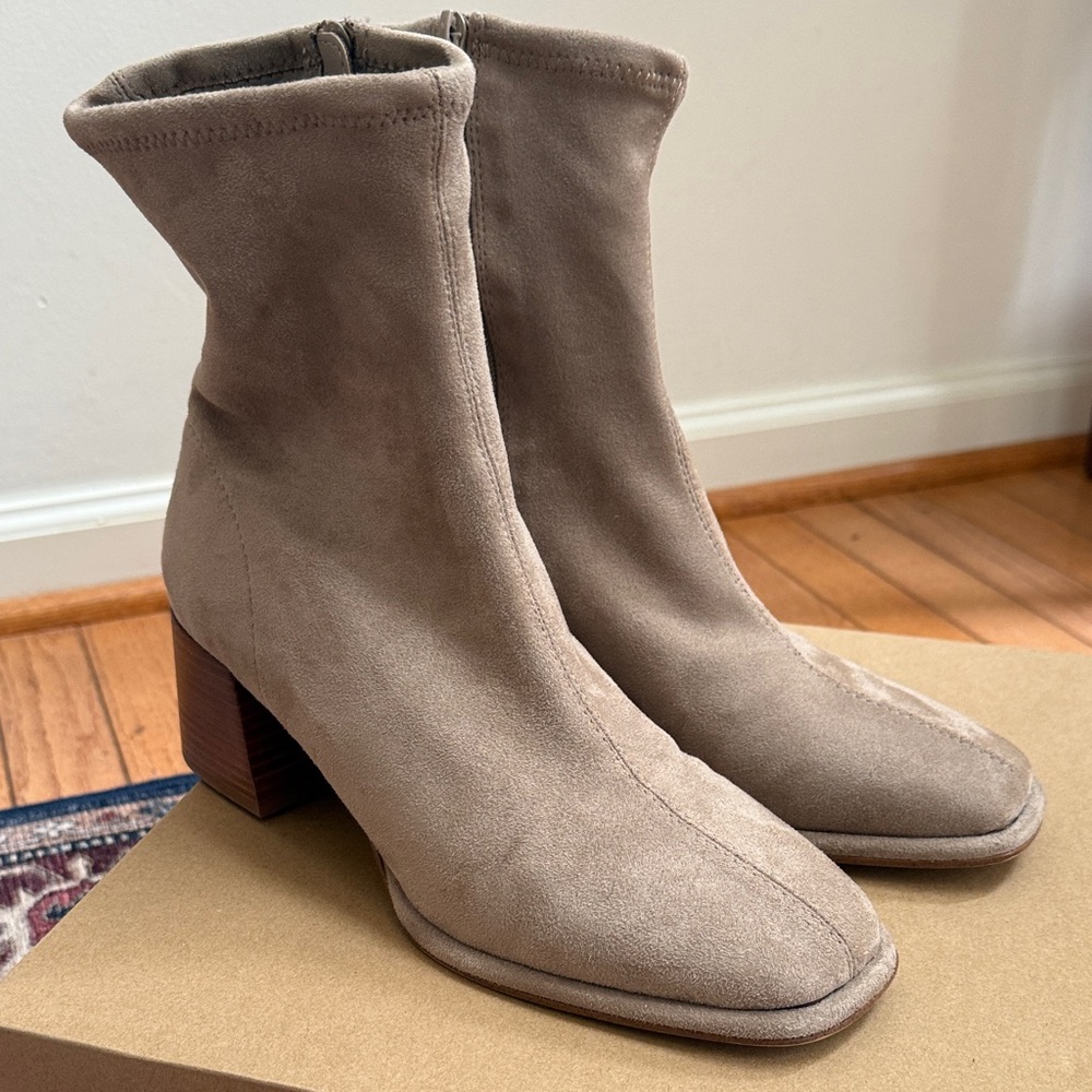 Steve Madden Taupe Suede Heeled Boots